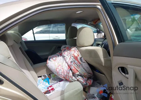 2011 Toyota Camry Le from USA, damaged, VIN 4T1BF3EK2BU625882